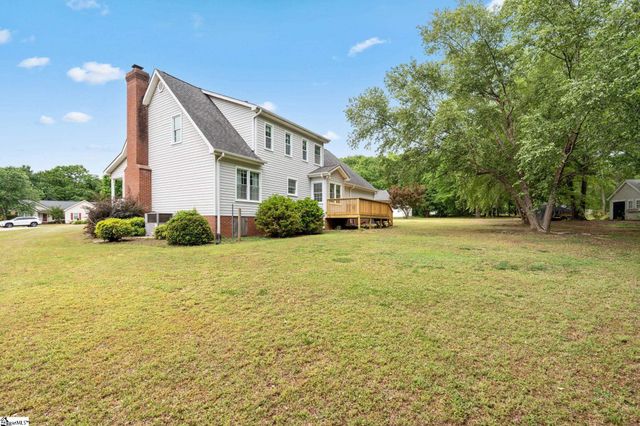 320 Huddersfield Drive, Piedmont, SC 29673