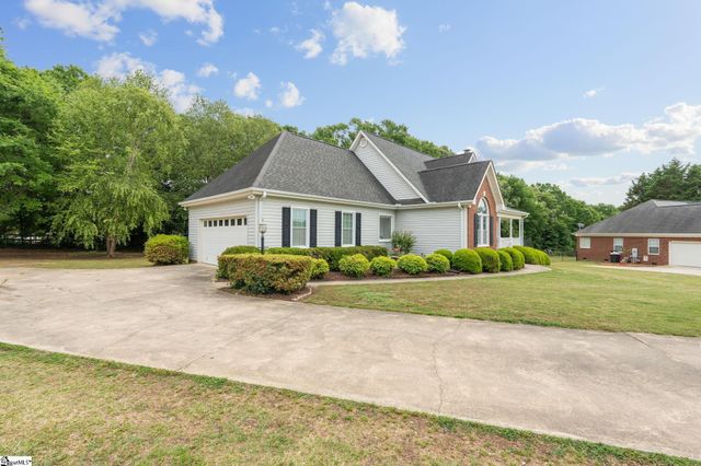 320 Huddersfield Drive, Piedmont, SC 29673