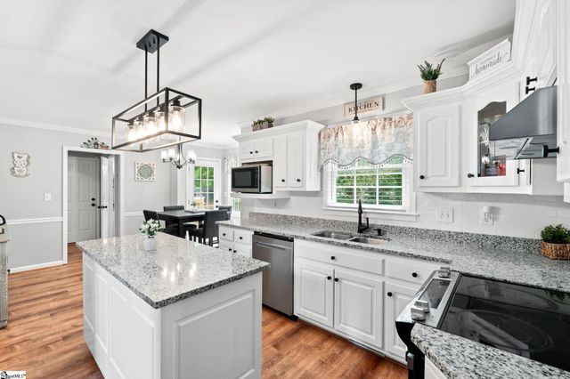 320 Huddersfield Drive, Piedmont, SC 29673