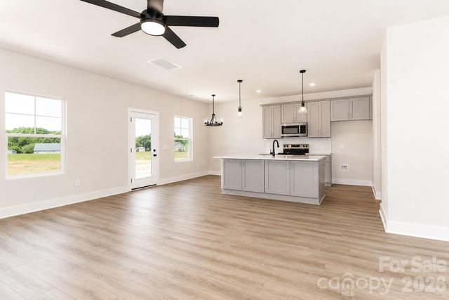 237 Third Creek Road, Statesville, NC 28678