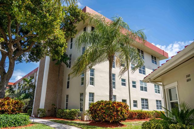 3180 NE 48th Court 201, Lighthouse Point, FL 33064