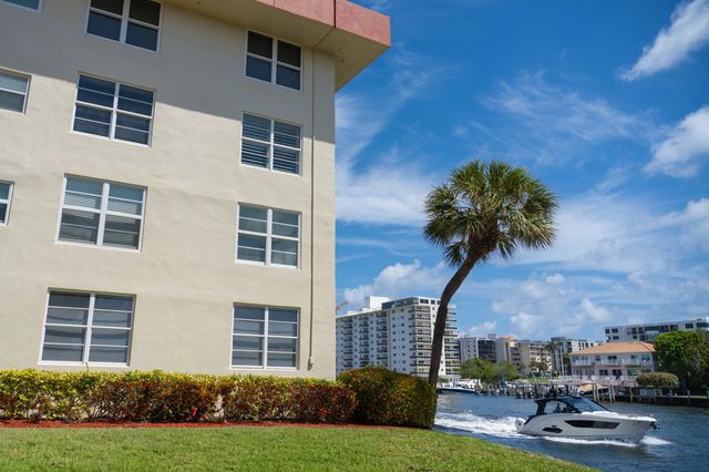 3180 NE 48th Court 201, Lighthouse Point, FL 33064