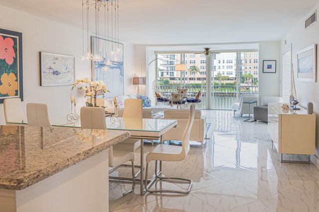 3180 NE 48th Court 201, Lighthouse Point, FL 33064