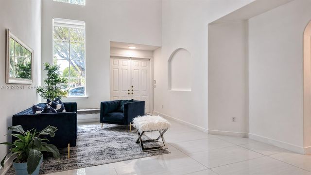 4844 NW 110th Pl, Doral, FL 33178