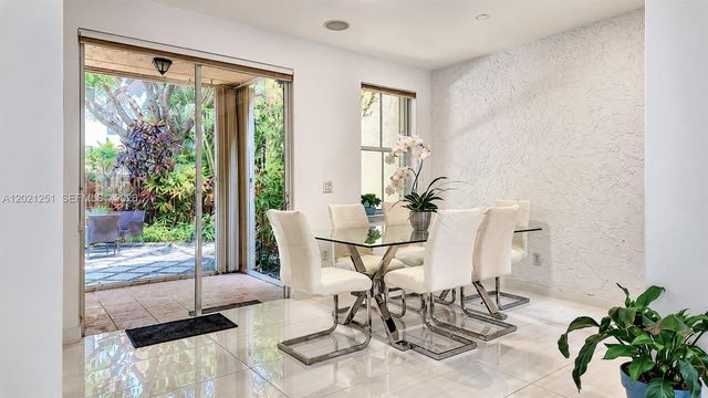 4844 NW 110th Pl, Doral, FL 33178