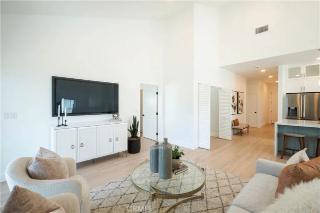 1933 Fanwood, Long Beach, CA 90815