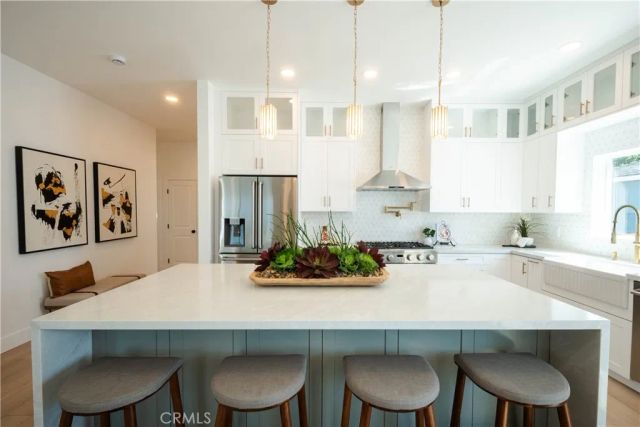1933 Fanwood, Long Beach, CA 90815