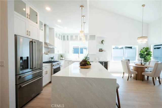 1933 Fanwood, Long Beach, CA 90815