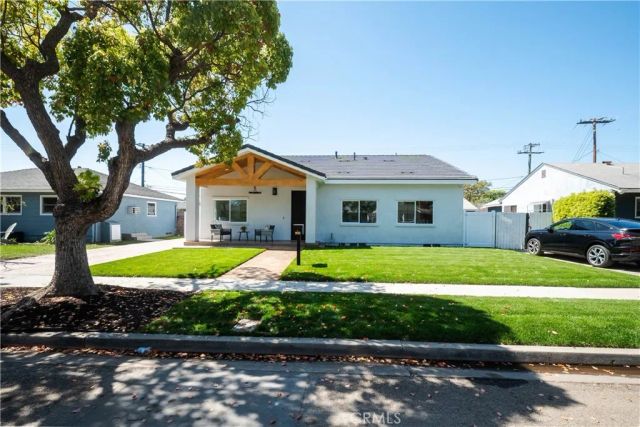 1933 Fanwood, Long Beach, CA 90815