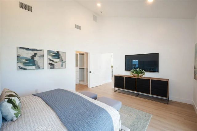 1933 Fanwood, Long Beach, CA 90815