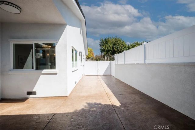 1933 Fanwood, Long Beach, CA 90815