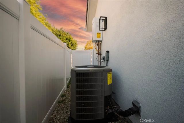 1933 Fanwood, Long Beach, CA 90815