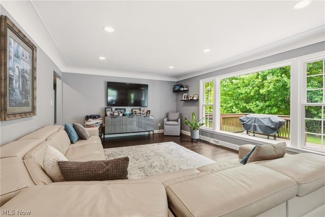 26901 N Woodland Road, Beachwood, OH 44122