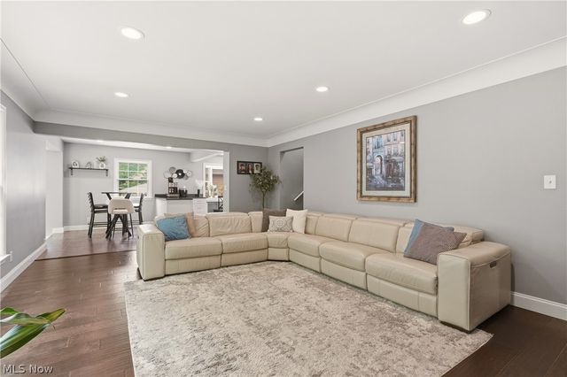 26901 N Woodland Road, Beachwood, OH 44122