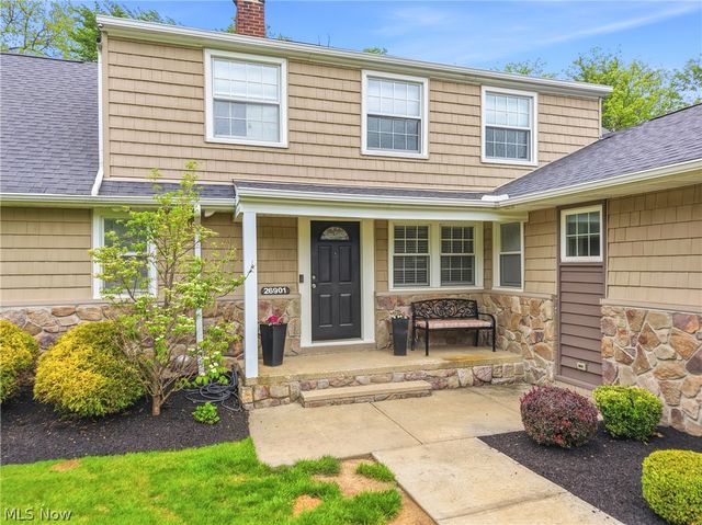 26901 N Woodland Road, Beachwood, OH 44122
