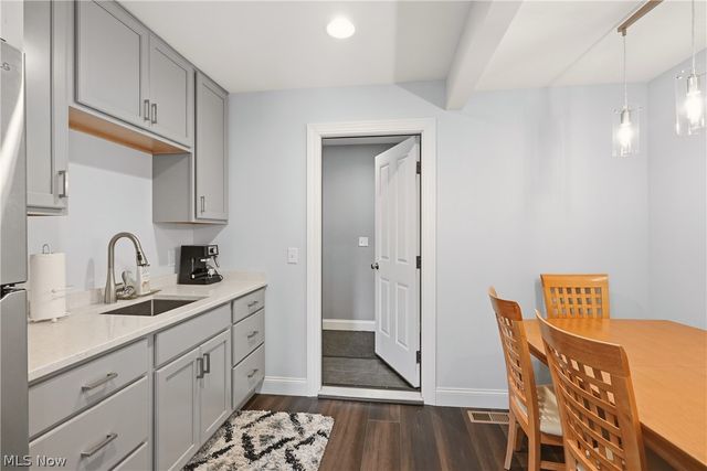 26901 N Woodland Road, Beachwood, OH 44122