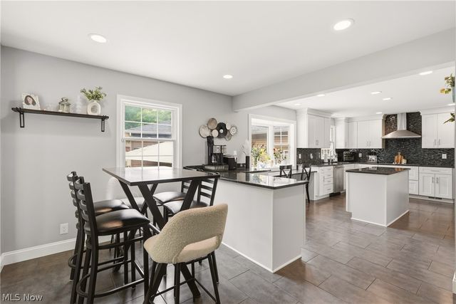 26901 N Woodland Road, Beachwood, OH 44122