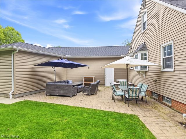 26901 N Woodland Road, Beachwood, OH 44122