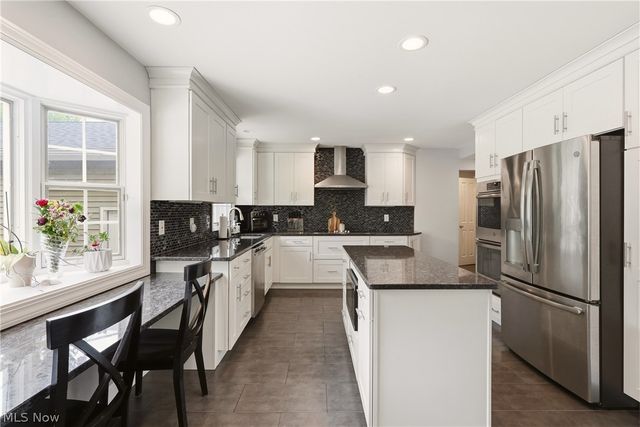26901 N Woodland Road, Beachwood, OH 44122