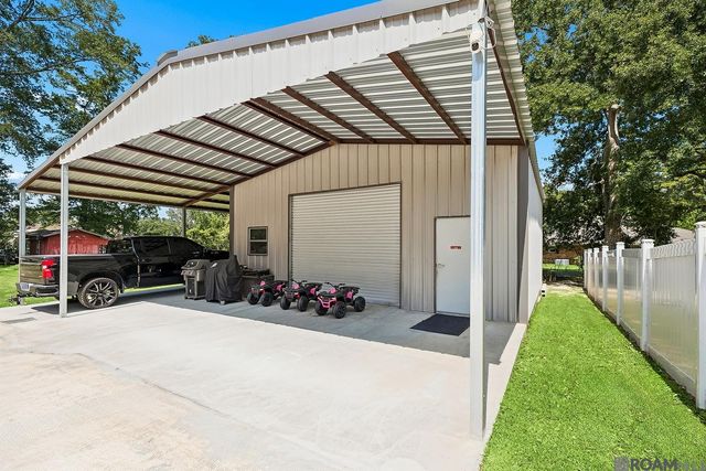 6747 Chaparral Pl, Greenwell Springs, LA 70739