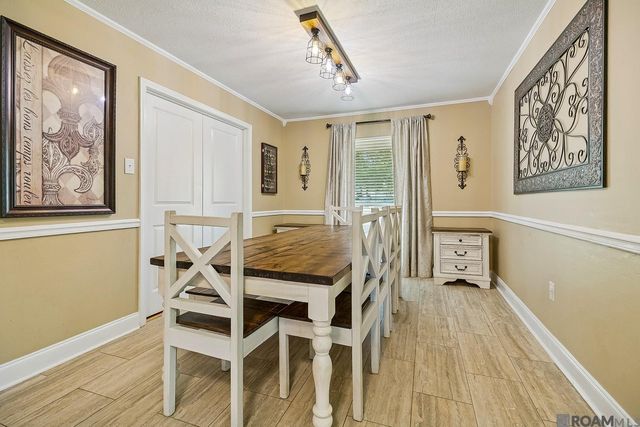 6747 Chaparral Pl, Greenwell Springs, LA 70739