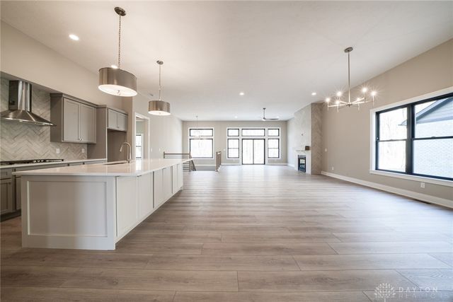 9197 Remy Ct., Clearcreek Twp, OH 45458