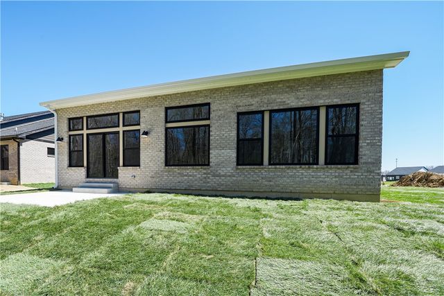 9197 Remy Ct., Clearcreek Twp, OH 45458
