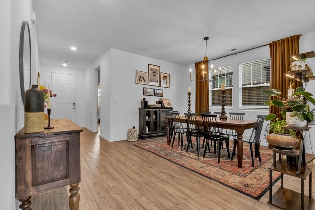 909 Valencia St, Lincoln, CA 95648