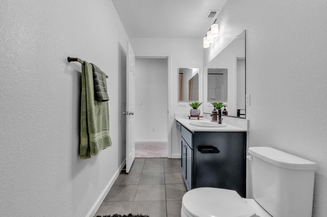 909 Valencia St, Lincoln, CA 95648