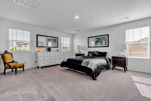 909 Valencia St, Lincoln, CA 95648