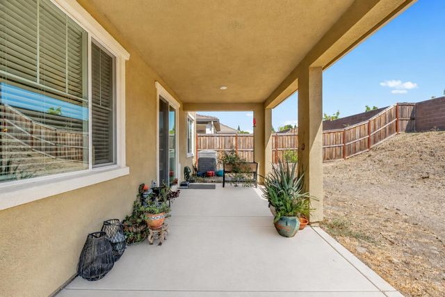 909 Valencia St, Lincoln, CA 95648