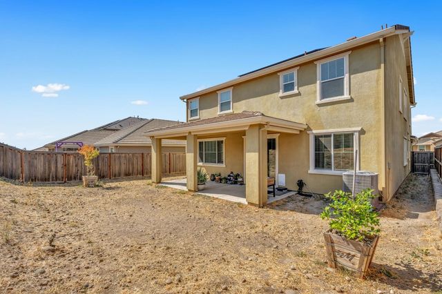 909 Valencia St, Lincoln, CA 95648