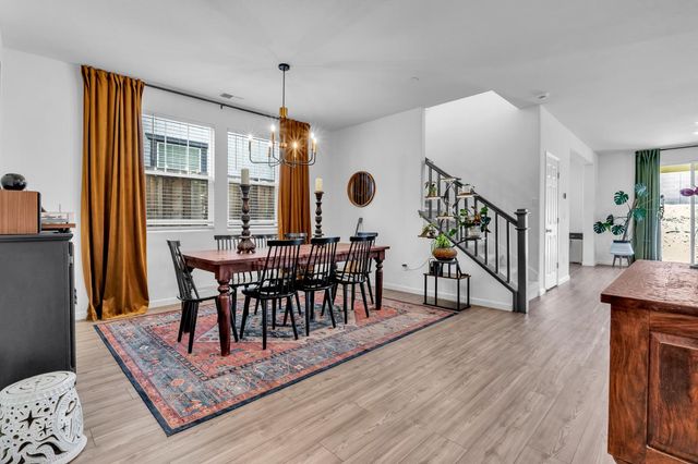 909 Valencia St, Lincoln, CA 95648