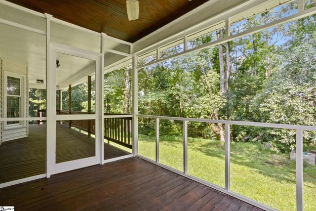 201 Hillpine Drive, Simpsonville, SC 29681
