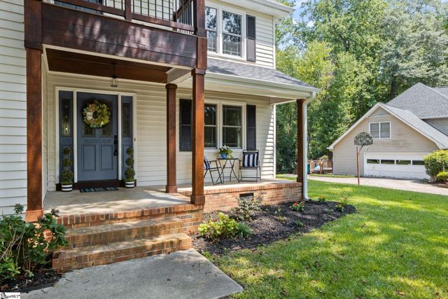 201 Hillpine Drive, Simpsonville, SC 29681