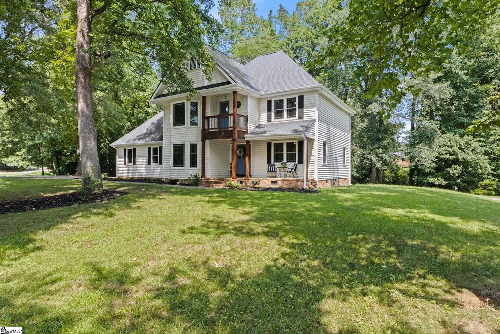 201 Hillpine Drive, Simpsonville, SC 29681