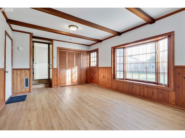 12870 Sw 63RD Ave, Portland, OR 97219