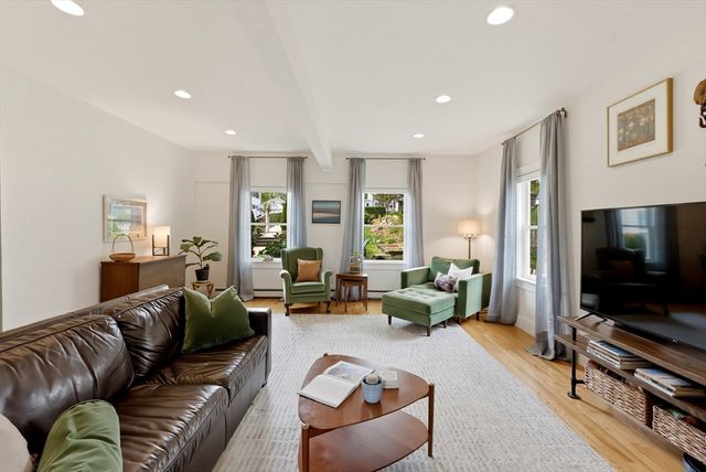 9 Suosso Lane, Plymouth, MA 02360