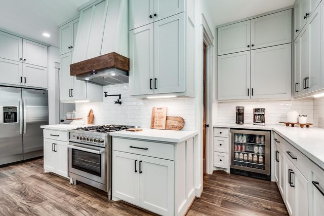 27284 Fairway Crossings Drive, Huffman, TX 77336