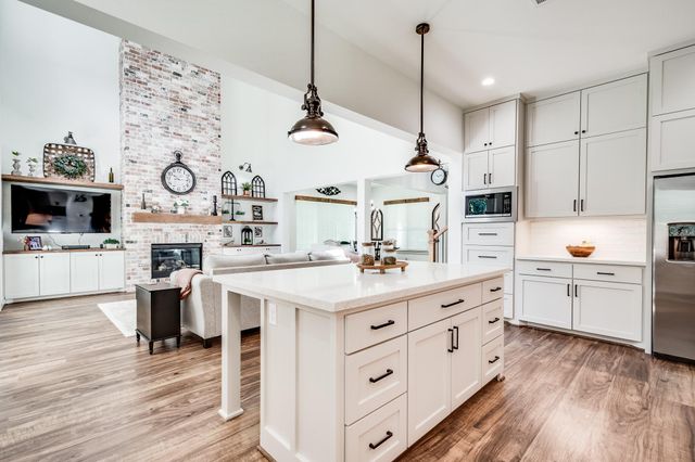 27284 Fairway Crossings Drive, Huffman, TX 77336