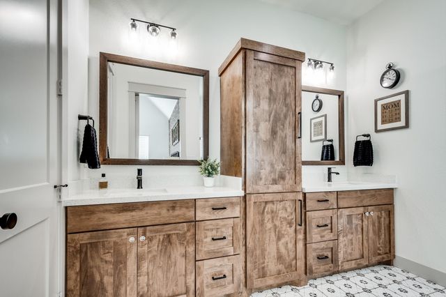 27284 Fairway Crossings Drive, Huffman, TX 77336
