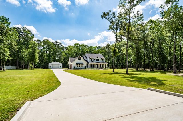 27284 Fairway Crossings Drive, Huffman, TX 77336