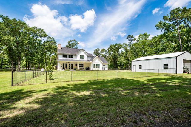 27284 Fairway Crossings Drive, Huffman, TX 77336
