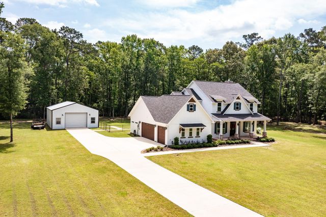 27284 Fairway Crossings Drive, Huffman, TX 77336