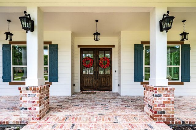 27284 Fairway Crossings Drive, Huffman, TX 77336