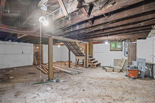 1207 Iona Avenue, St Louis, MO 63133