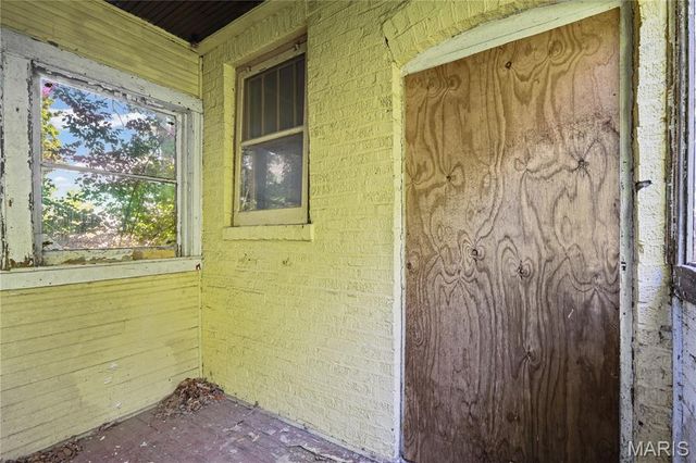 1207 Iona Avenue, St Louis, MO 63133