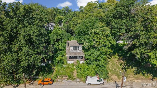 1207 Iona Avenue, St Louis, MO 63133