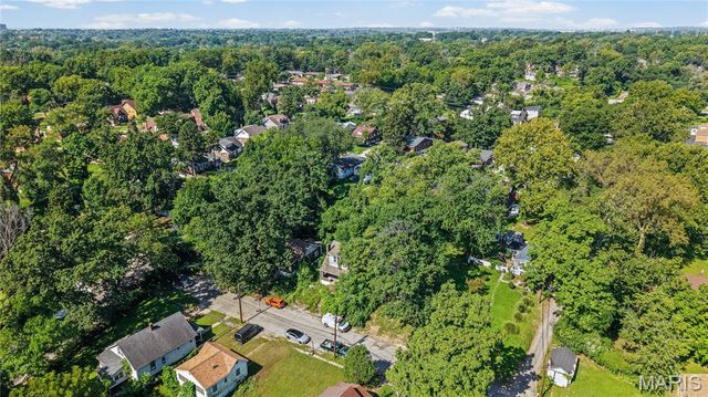 1207 Iona Avenue, St Louis, MO 63133
