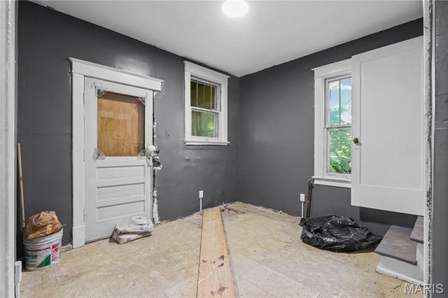 1207 Iona Avenue, St Louis, MO 63133